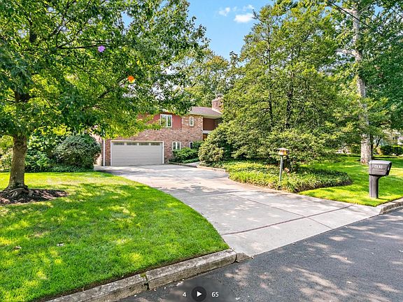 4th image of 885 Ocean View Dr