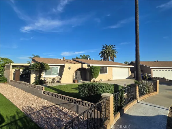 8725 Boxwood Ave, Fontana, CA 92335