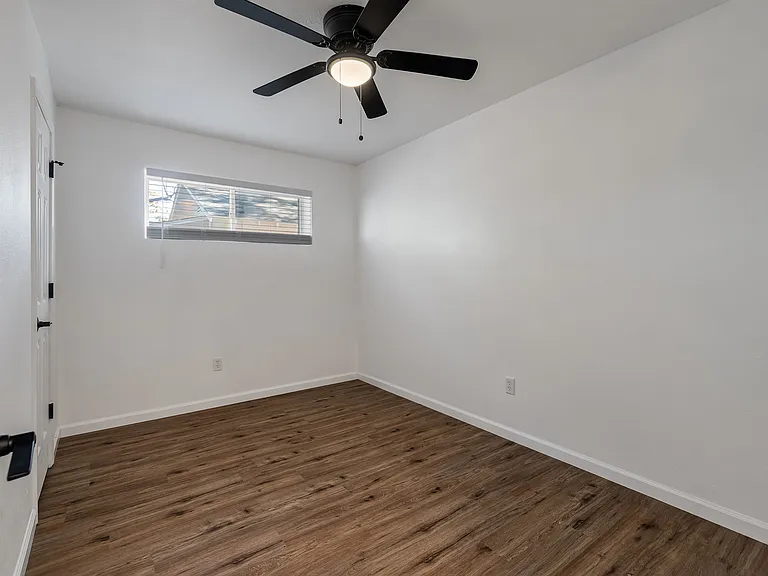 1925 Grayson St #4 — Photo 8