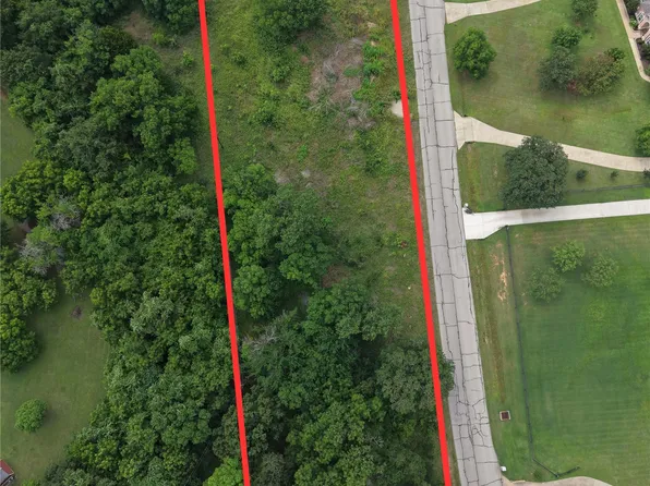 4441 Country Hill Rd, Fort Worth, TX 76140