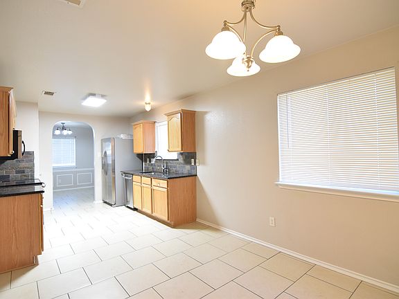 4th image of 3605 Basset Dr
