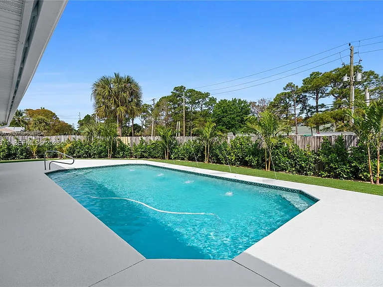 5923 Loxahatchee Pines Dr — Photo 63