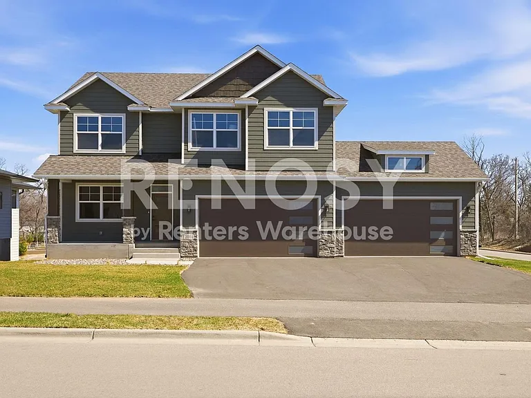 2164-1A N Eustis St — Photo 1