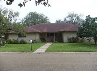 2204 Clinton St, Mission, TX 78572