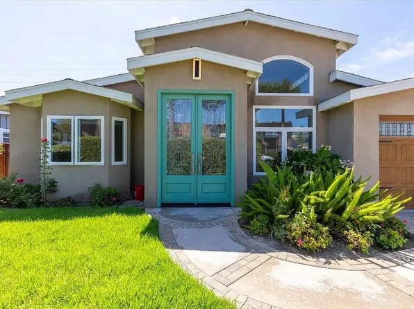 233 N Acacia Ave N, Solana Beach, CA 92075