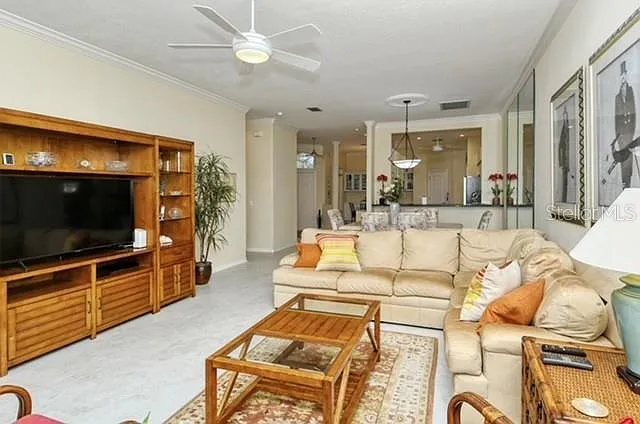 9480 Forest Hills Cir — Photo 12