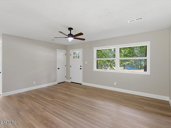 5th image of 141 Sanwood Rd