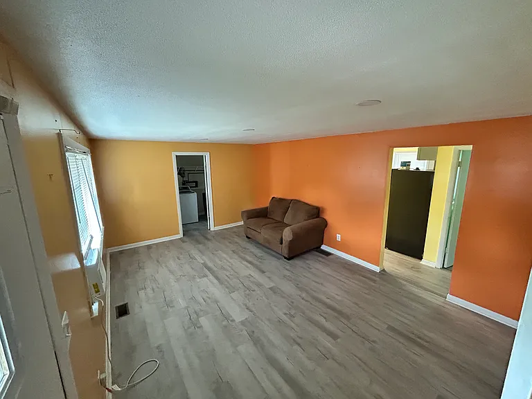 68 Rosemont St #68 — Photo 4