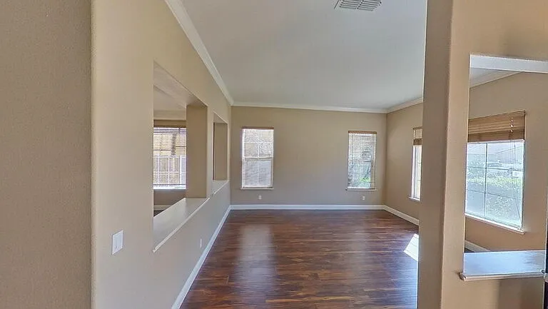 1692 Woodhaven Cir — Photo 81