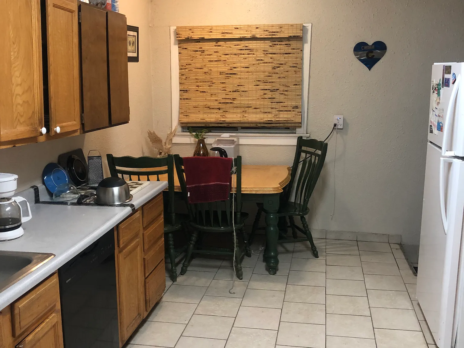 2 bed, 1058 sqft, $1,200 — Photo 2