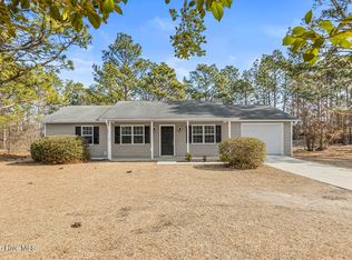 549 Sand Ridge Rd, Hubert, NC 28539