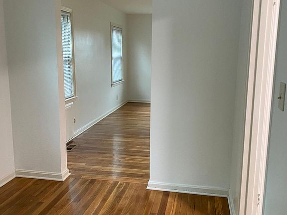 5th image of 3009 Bowman Ave #2