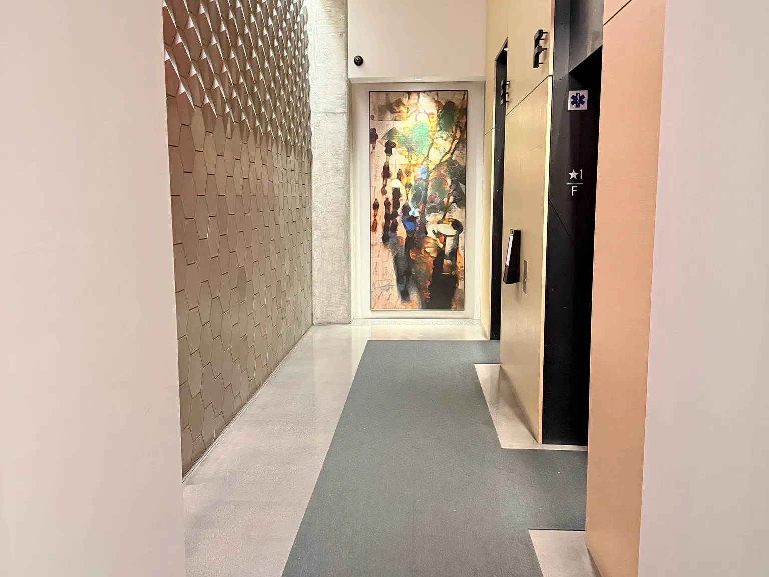 1 bed, 399 sqft, $3,790 — Photo 3