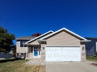 5911 Excalibur Ct NW, Rochester, MN 55901