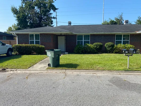 15 Seneca Rd #15, Savannah, GA 31406