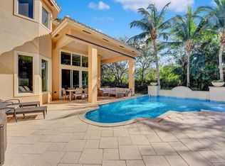 43 Coconut Ln, Ocean Ridge, FL 33435