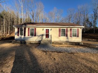 893 Middle Road, Waterboro, ME 04087