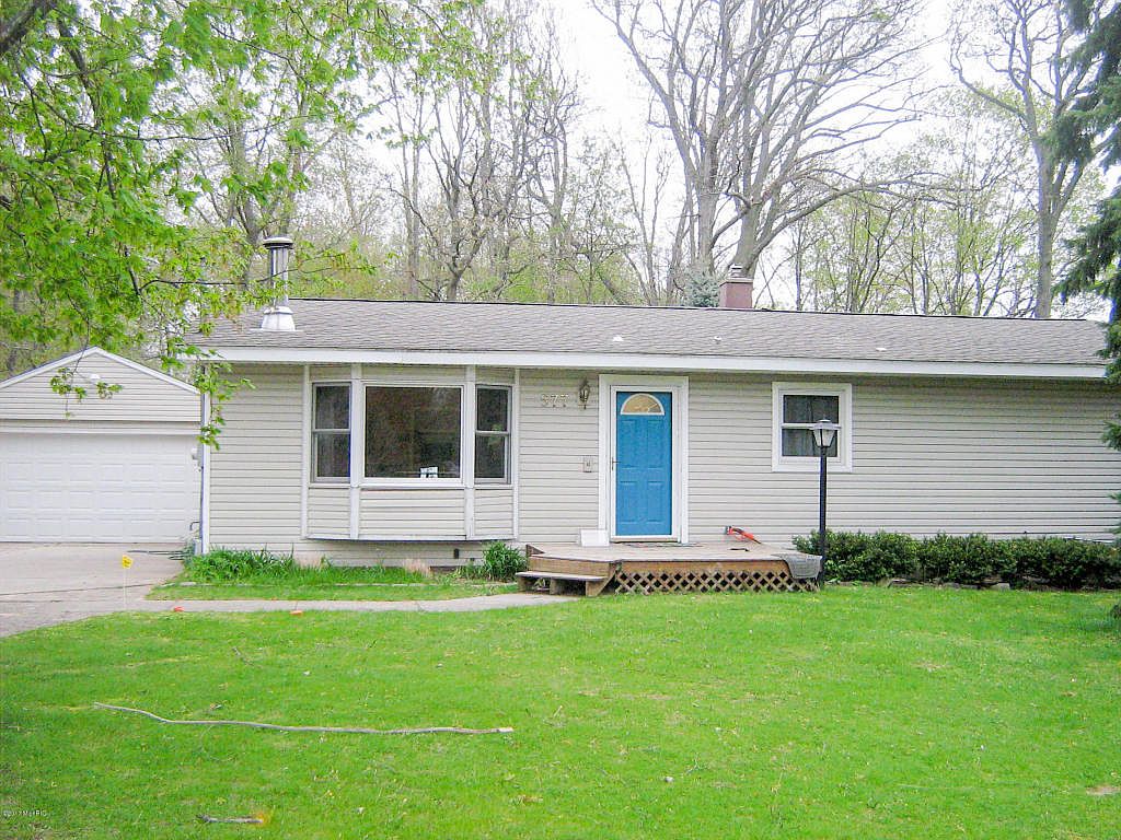 577 Clark St NW, Comstock Park, MI 49321 | Zillow