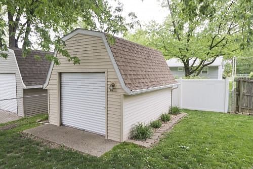 Home for Sale in Mt Zion , Illinois $124,877