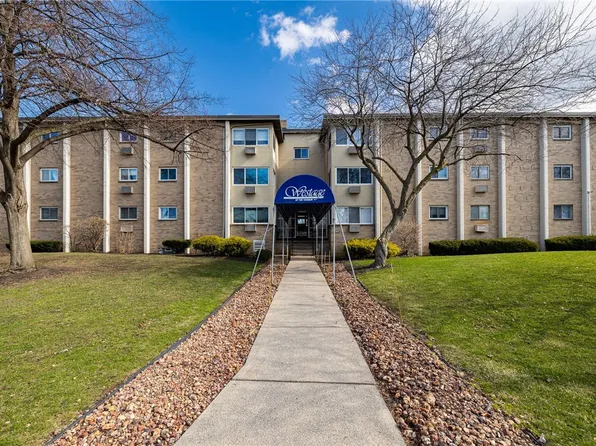 910 Westage At The Hbr, Rochester, NY 14617