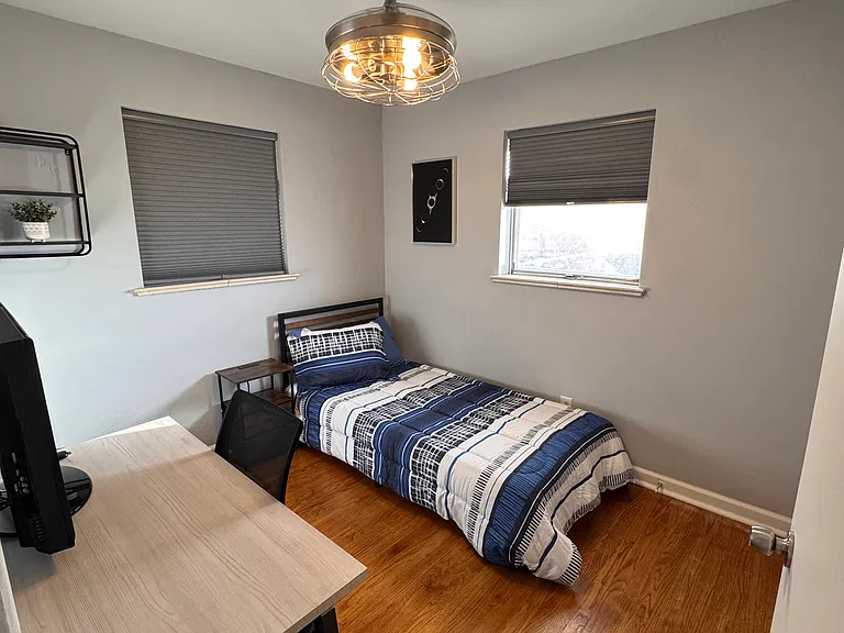 Secondary Bedroom