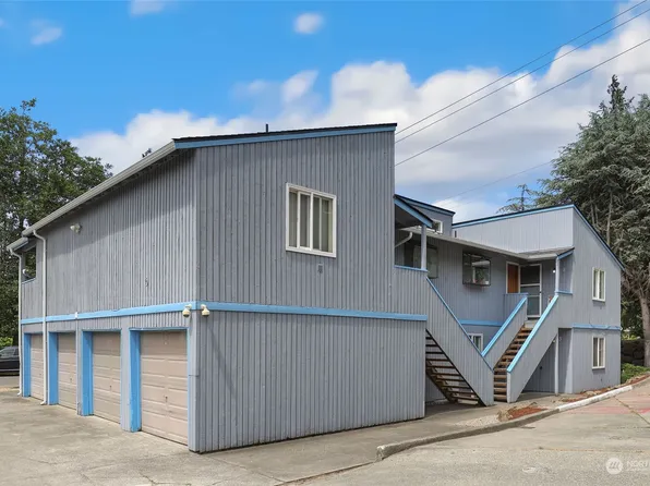 2605 S 240th Street, Des Moines, WA 98198