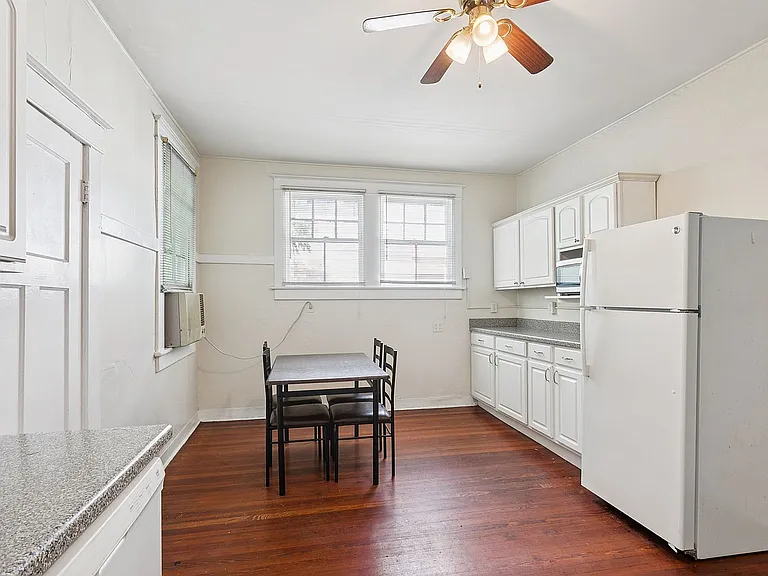 2320-22-24 Nashville Ave — Photo 8