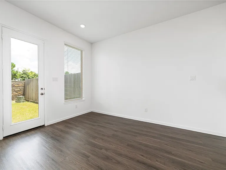 5719 Foggy Vine Ct — Photo 8