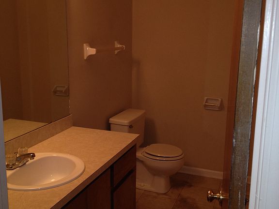 5th image of 109 Manorwood Ct APT B