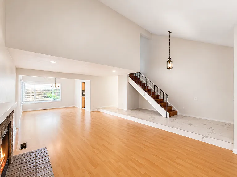 3650 Annandale Ct — Photo 15