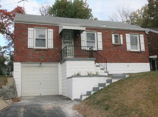 9964 Valley Dr, Saint Louis, MO 63137