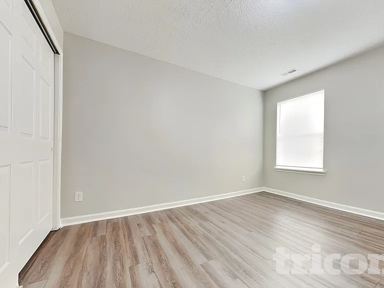 3846 Nuthatcher Dr — Photo 12