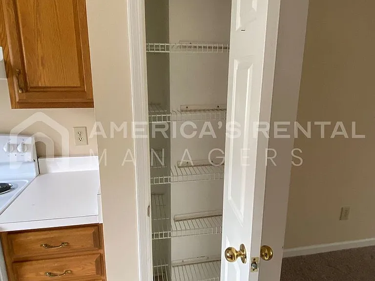 4004/4006/4008/4010 Glenwood Ave — Photo 8