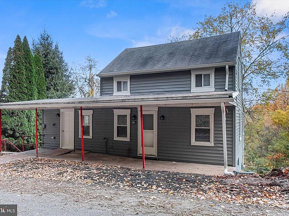 2nd image of 165 Blue Ln