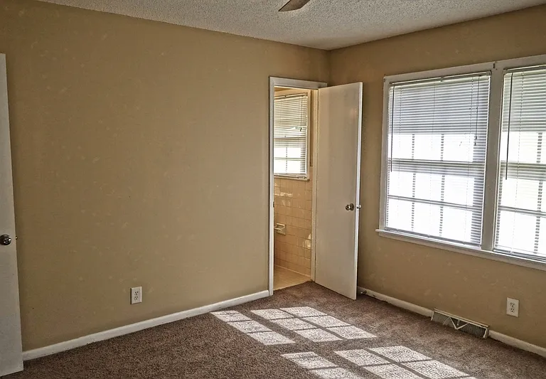 2505 Piney Branch Rd NW — Photo 11