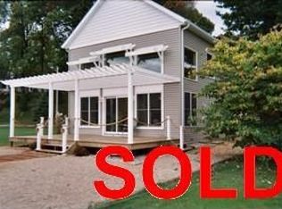 55955 Inn D Inn Dr, Dowagiac, MI 49047