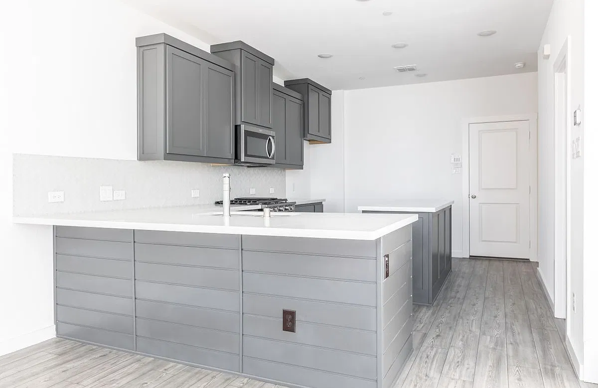 2 bed, 2.5 bath, 1672 sqft, $2,700 — Photo 4