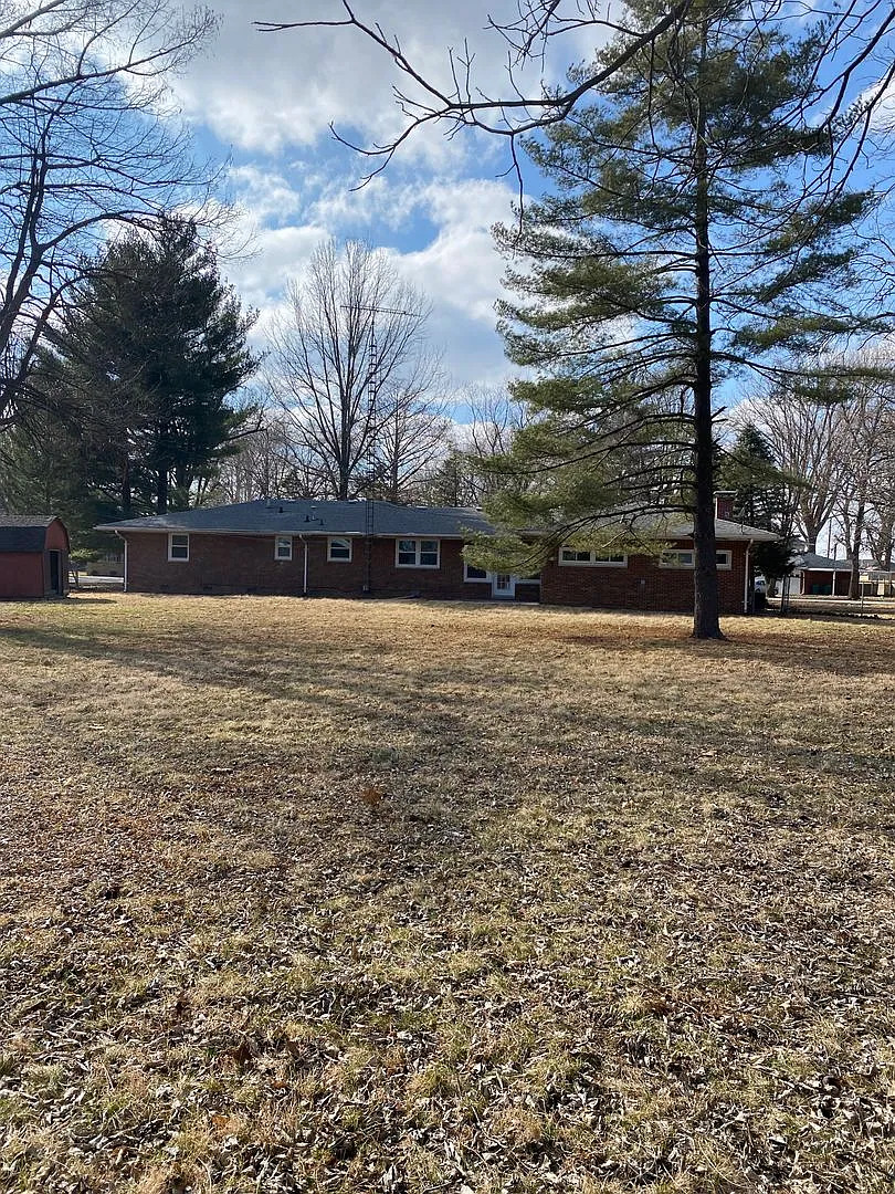 4br 2bth 2cg — Photo 1