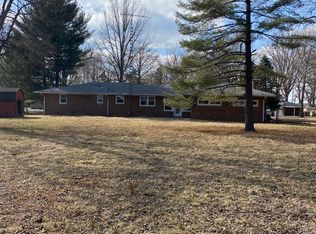 4 Lansing Dr, Springfield, IL 62703
