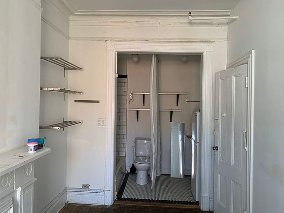 3rd image of 217 W 131st St #1
