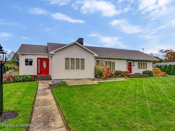 325 Lackawanna Ave, Dupont, PA 18641