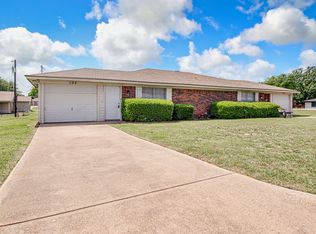 100 Ramada Ave #102, Joshua, TX 76058