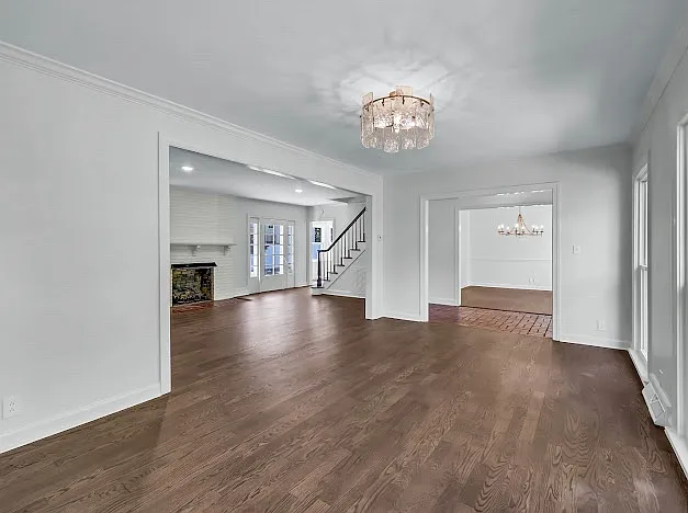 111 Lois Ln — Photo 11