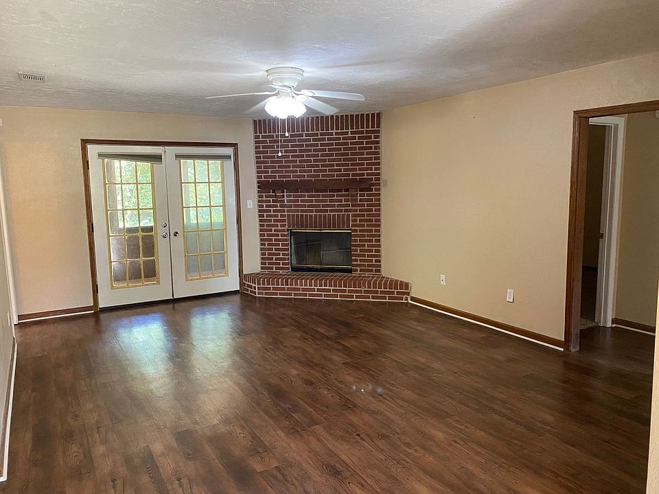 1st image of 876 Meginnis Ln