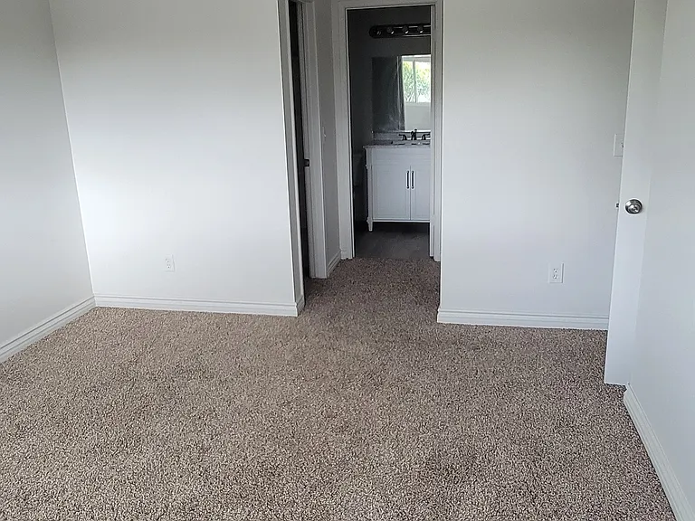 3547 W Park Balboa Ave — Photo 9
