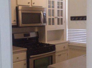 7553 Byron Pl APT 2W, Clayton, MO 63105