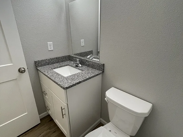Countryside Apartments — Photo 19