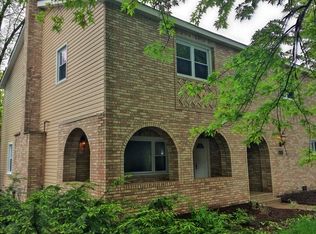 6818 97th Pl, Chicago Ridge, IL 60415