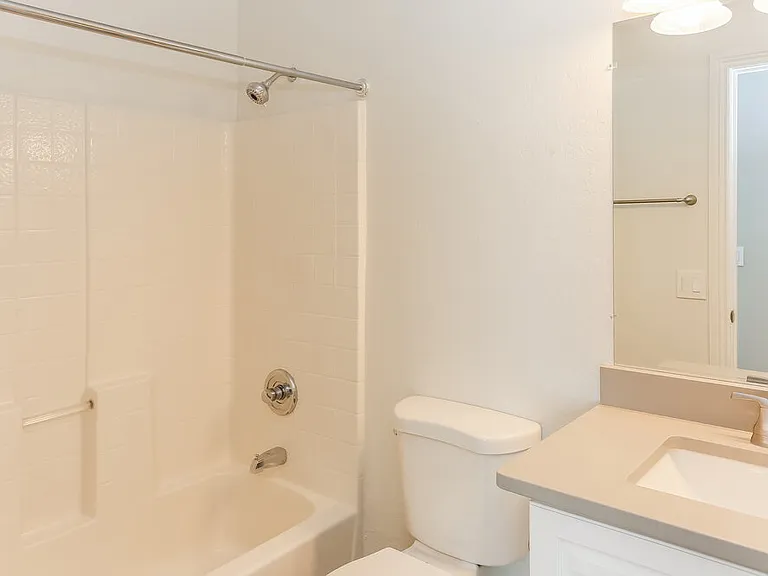 6418 W Magnolia St — Photo 18