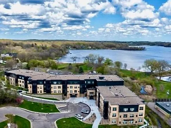 1948 Wayzata Blvd W #113, Long Lake, MN 55356